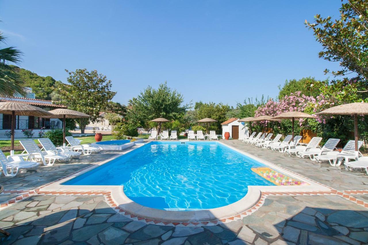 Strawberry Skiathos Agia Paraskevi  Exterior photo