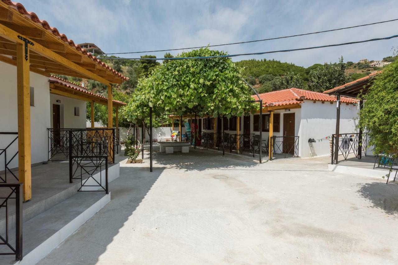 Strawberry Skiathos Agia Paraskevi  Exterior photo