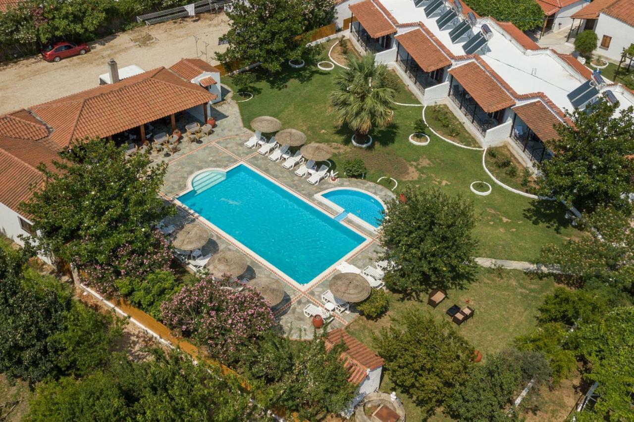 Strawberry Skiathos Agia Paraskevi  Exterior photo