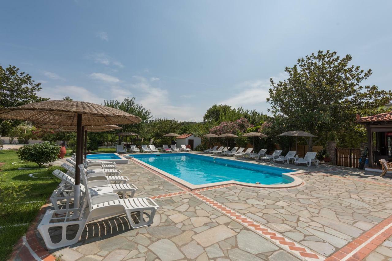 Strawberry Skiathos Agia Paraskevi  Exterior photo